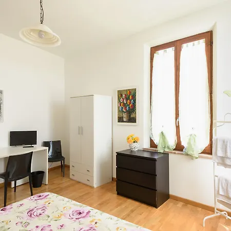 לינה וארוחת בוקר Casa Di Osio - Porta Romana 3*